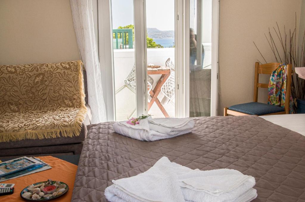 Christina Rooms - 11