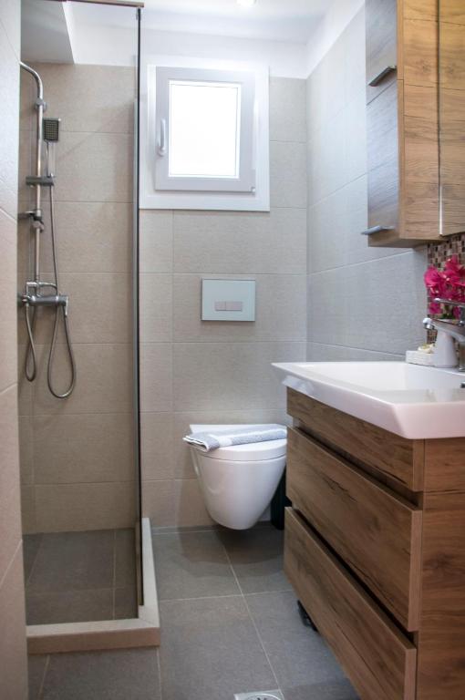 Christina Rooms - 12