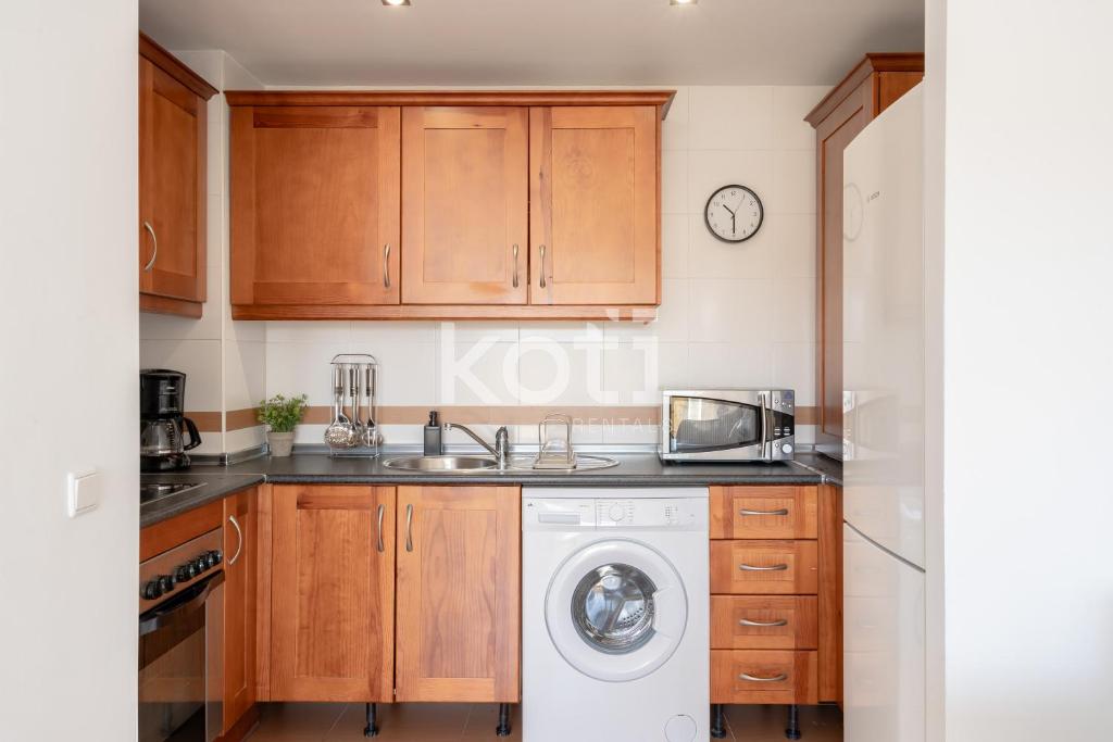 Kuchyň nebo kuchyňský kout v ubytování Koti Rentals - Nenúfar