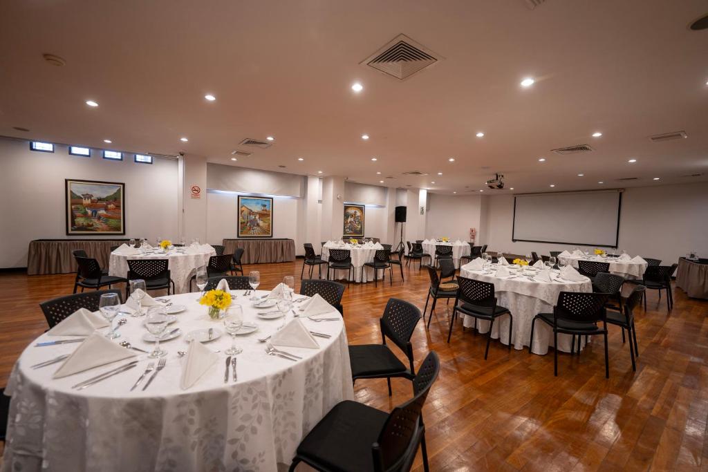 Εστιατόριο ή άλλο μέρος για φαγητό στο Hotel Jose Antonio Cusco