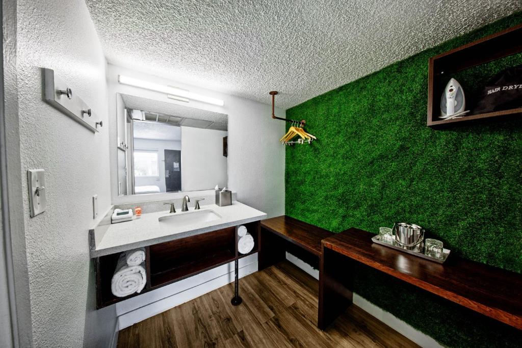 Downtowner Boutique Hotel photo