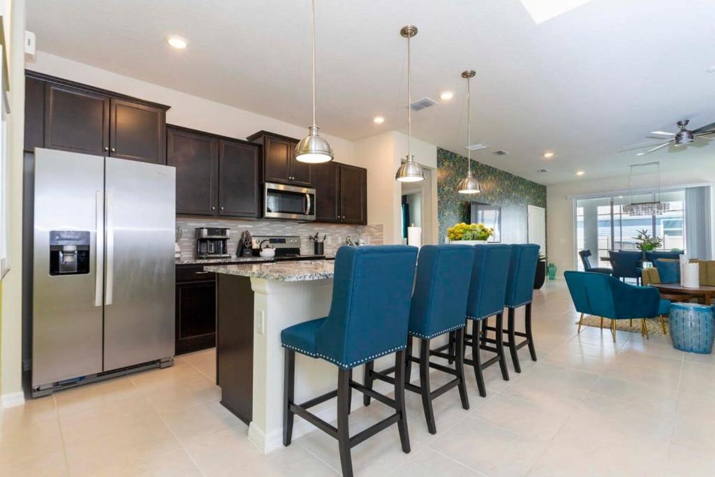 New & Fun Family Getaway - Super Cute Home - Holiday Home