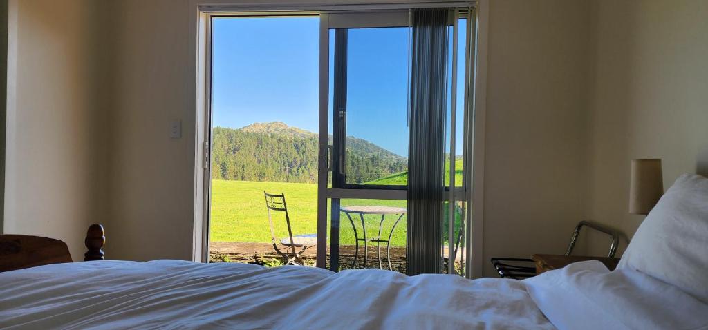 Postel nebo postele na pokoji v ubytování Villa Shemshi