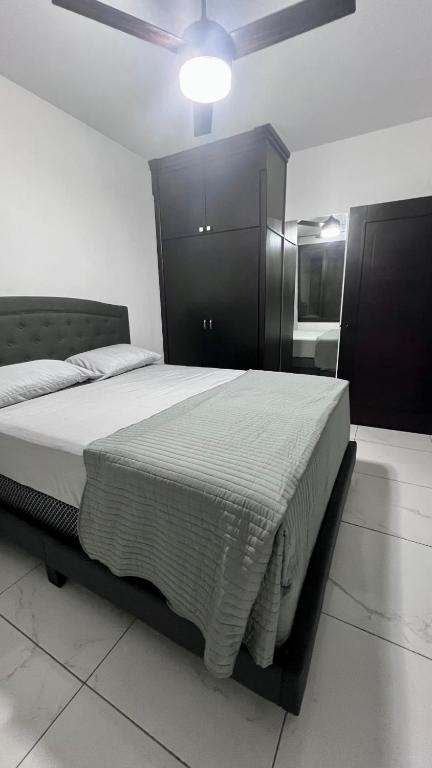 Postel nebo postele na pokoji v ubytování DaVinciHouse