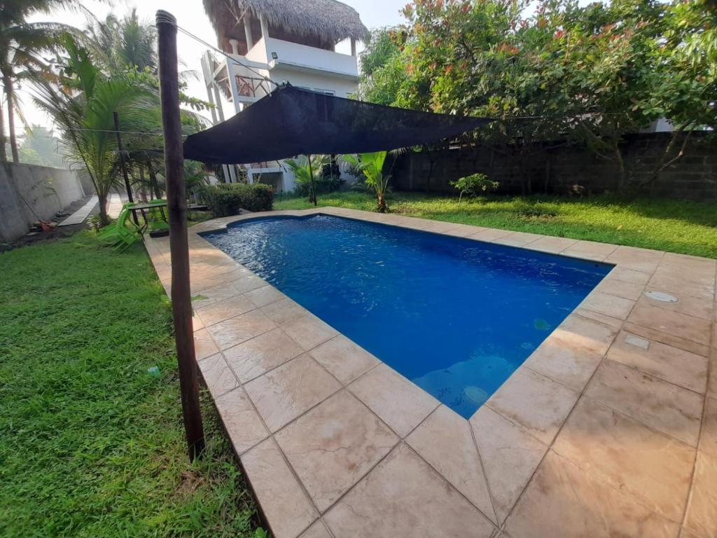 Gallery image of Casa Familiar Birds, Puerto San Jose in La Barrita