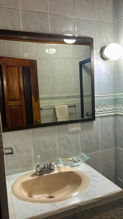 Koupelna v ubytování Hotel Javy