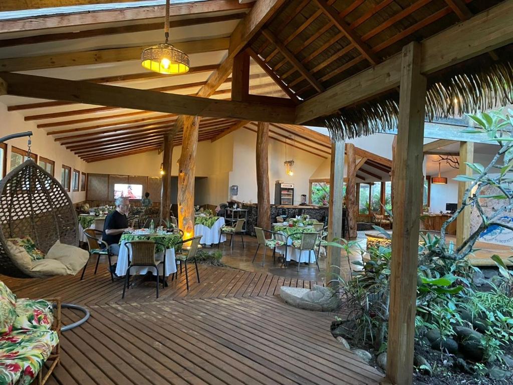 Restaurace v ubytování Hotel Hotu Matua by EI