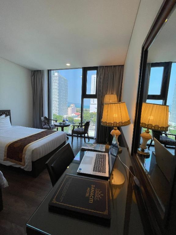 Phòng Deluxe 3 Người Nhìn Ra Biển