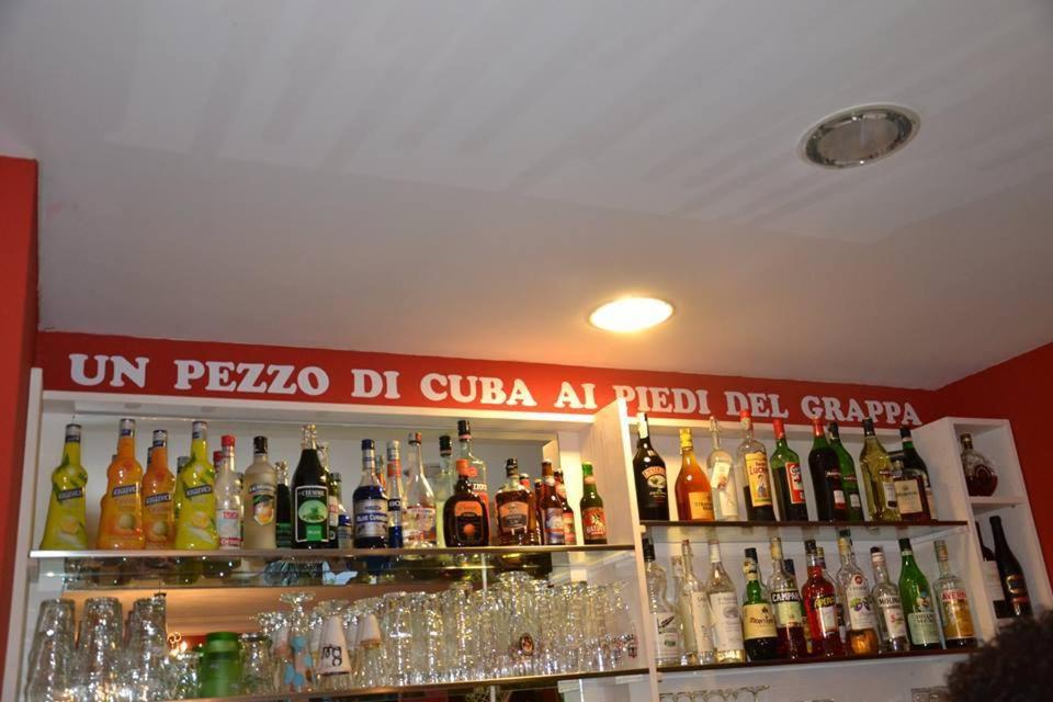 Nápoje v ubytování Hotel Cubamia