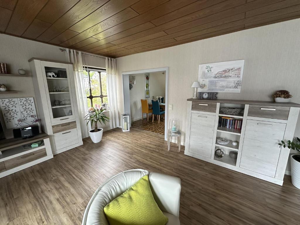 Photo de la galerie de l'établissement Ferienwohnung Traumpfadblick, à Rhens