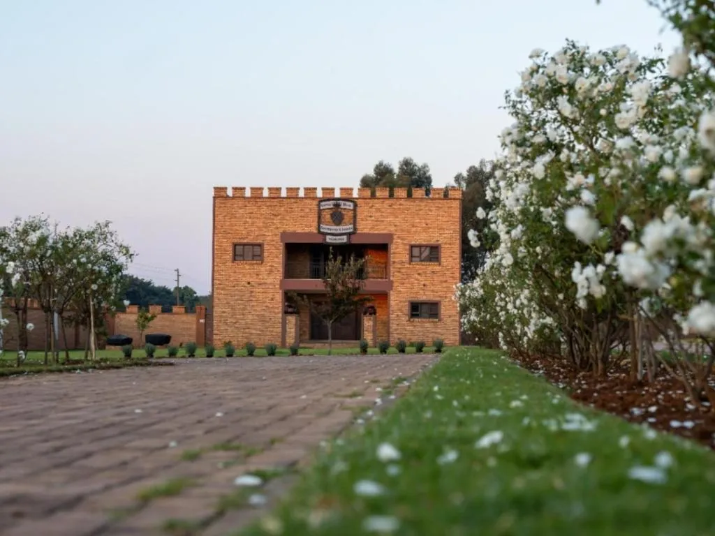 Luxury Landings - March 2023 by The World Luxury Awards - Issuu, image size:1024x768