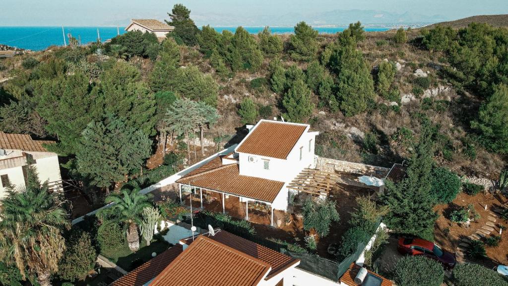 Vista aèria de LE SORELLE entire villa sea view