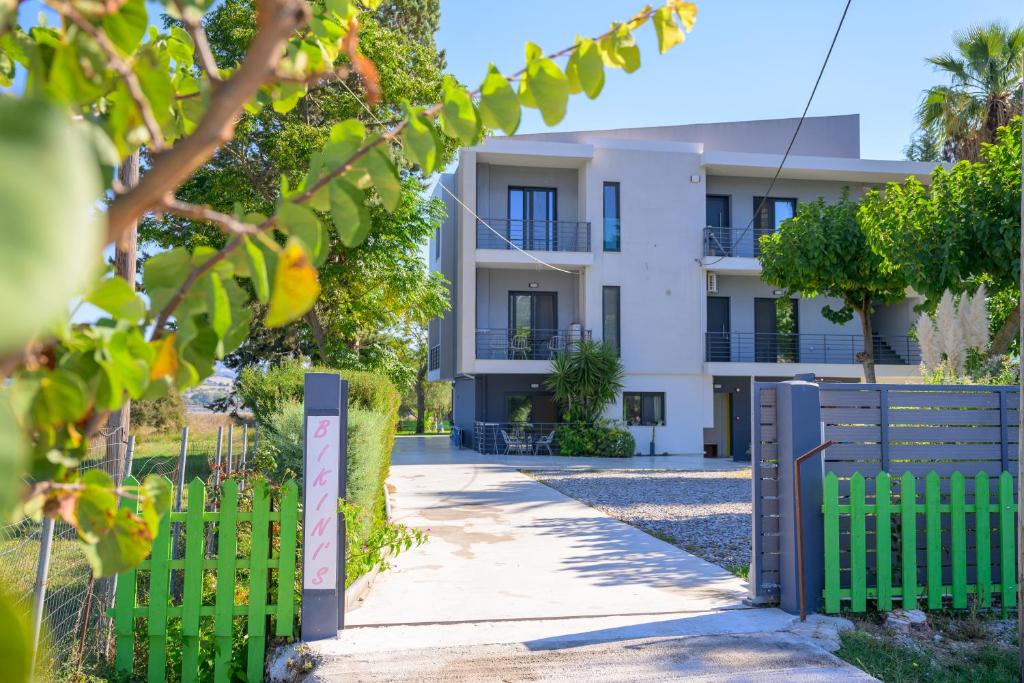 Zahrada ubytování Bikini Apartments