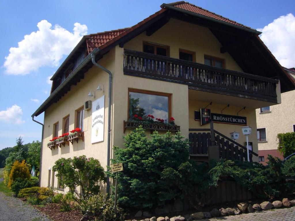Budova, kde se penzion – hostinec nachází