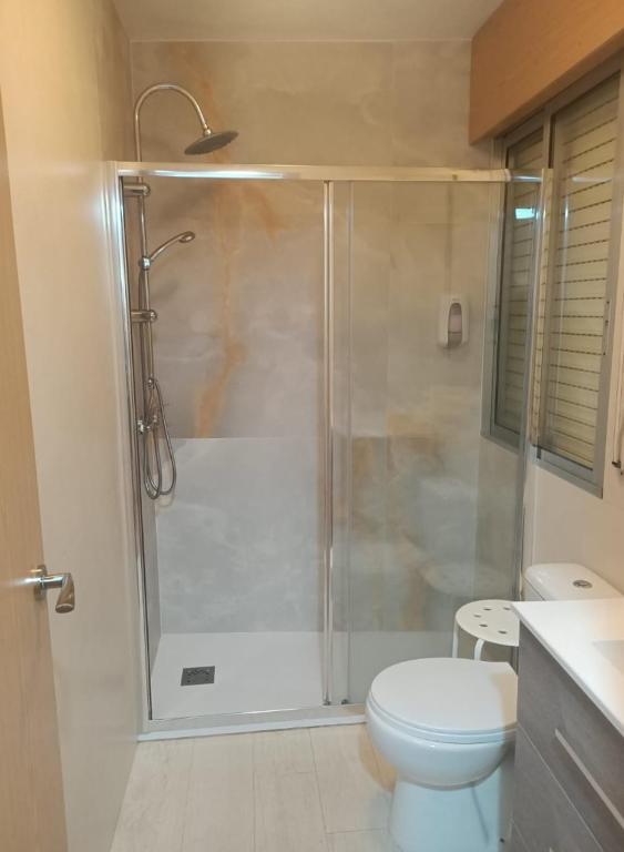 Pilgrim Rooms - Double Room With Private Bathroom