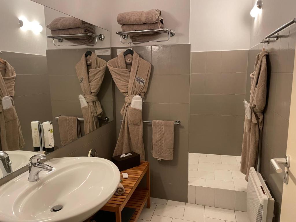 Logis Hôtel de France & Restaurant Pamiers - Chambre SUPERIEURE
