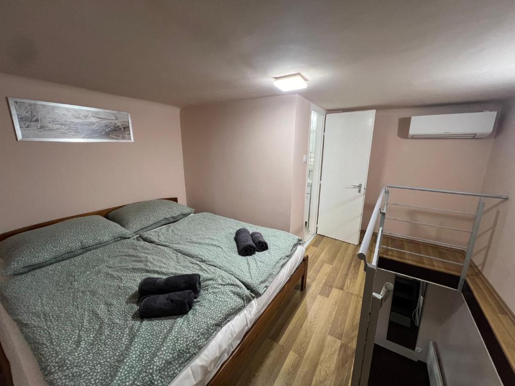 Budapest N49 Apartment 1081 Budapest, 49 Népszínház utca kép - 1