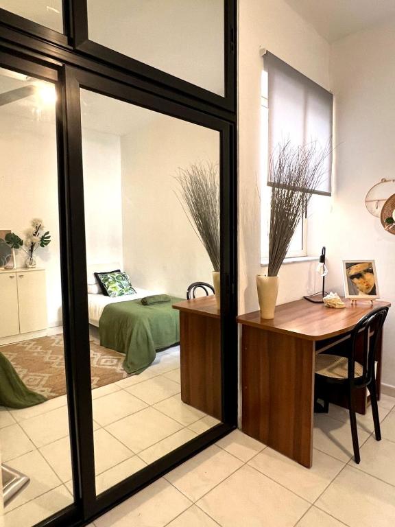 Postel nebo postele na pokoji v ubytování Top location Sliema stylish rooms