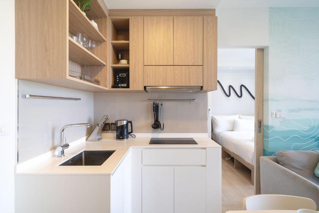 Laguna BangTao Beach Skypark Apartment - Resim 38