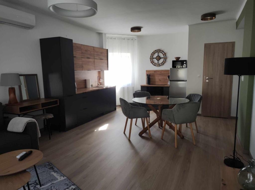 Centrum Apartman 2 9730 Kőszeg, Munk??csy Mih??ly utca 8-10. fszt. 4. kép - 1