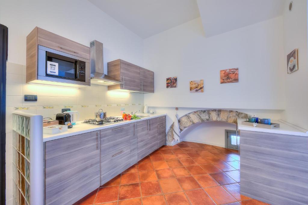 Cucina o angolo cottura di Aparthotel Arona