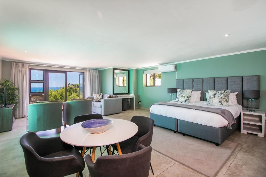 Katil atau katil-katil dalam bilik di Seabreeze - seafacing one bedroom studio