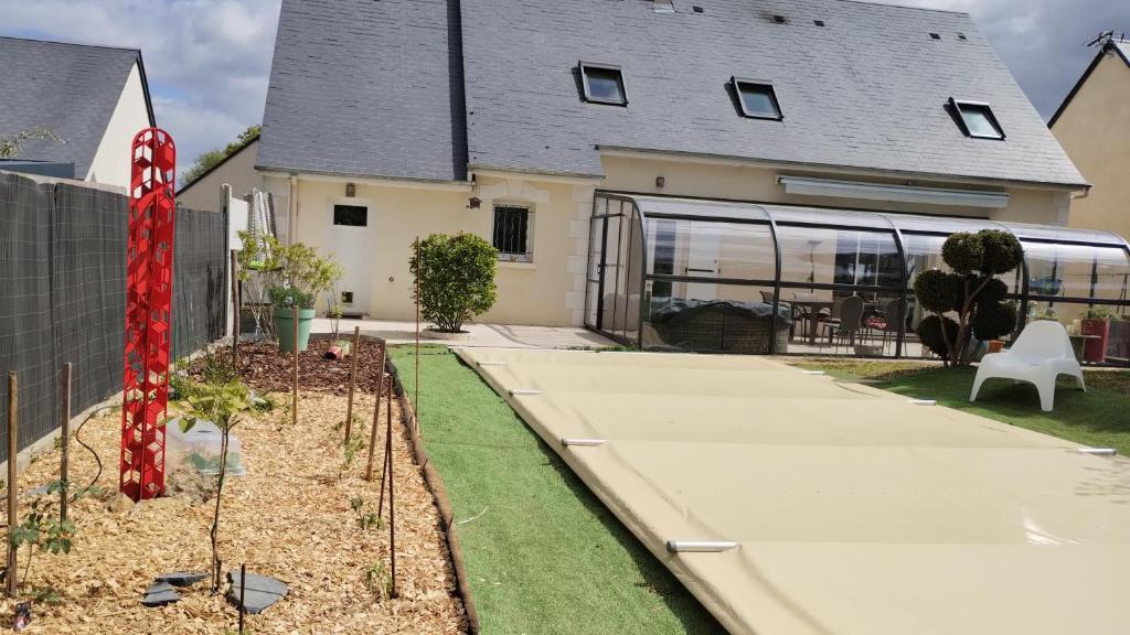 Ogród w obiekcie Chez nous à Saint Avertin