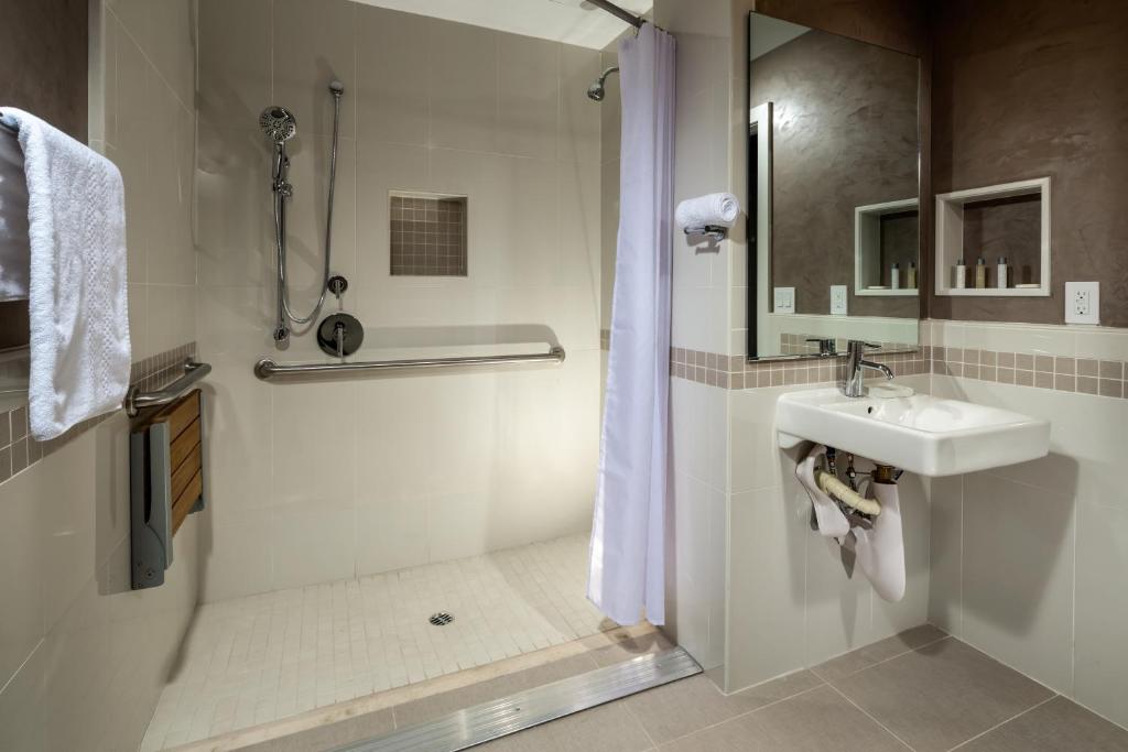 Hotel Aventura photo