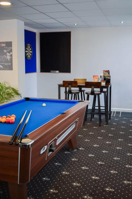 Biliár nebo kulečník v ubytování OX Hotel Manchester