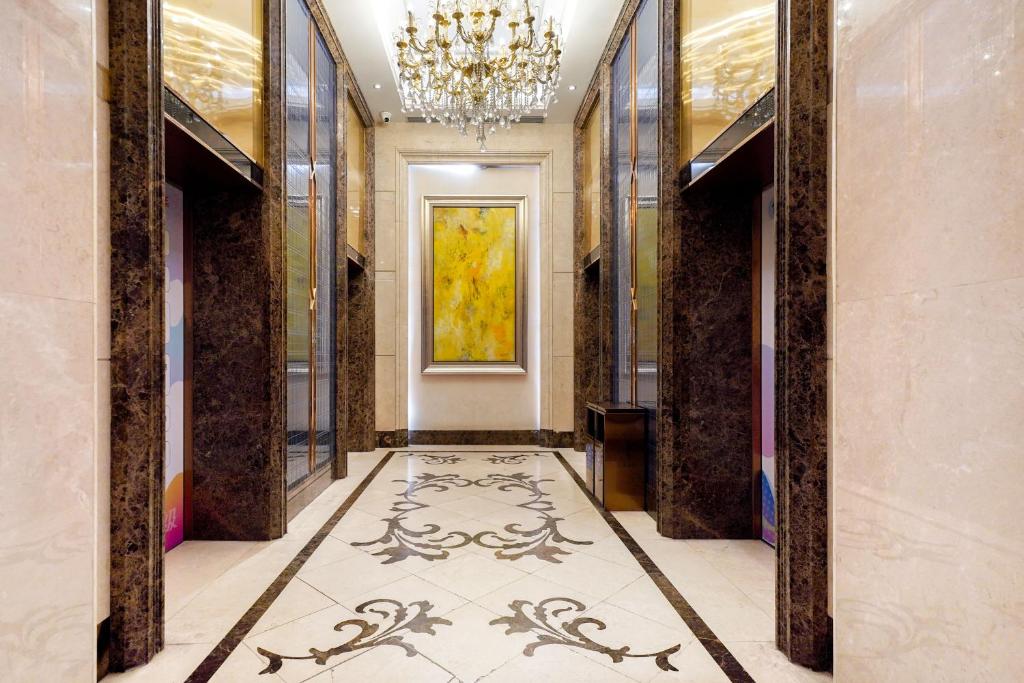 Fotografie z fotogalerie ubytování HT Legend Hotel Changgang Metro Station Exit F -Direct to Canton Fair v Kantonu