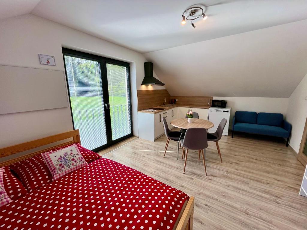 Posezení v ubytování Apartmány U Kempu