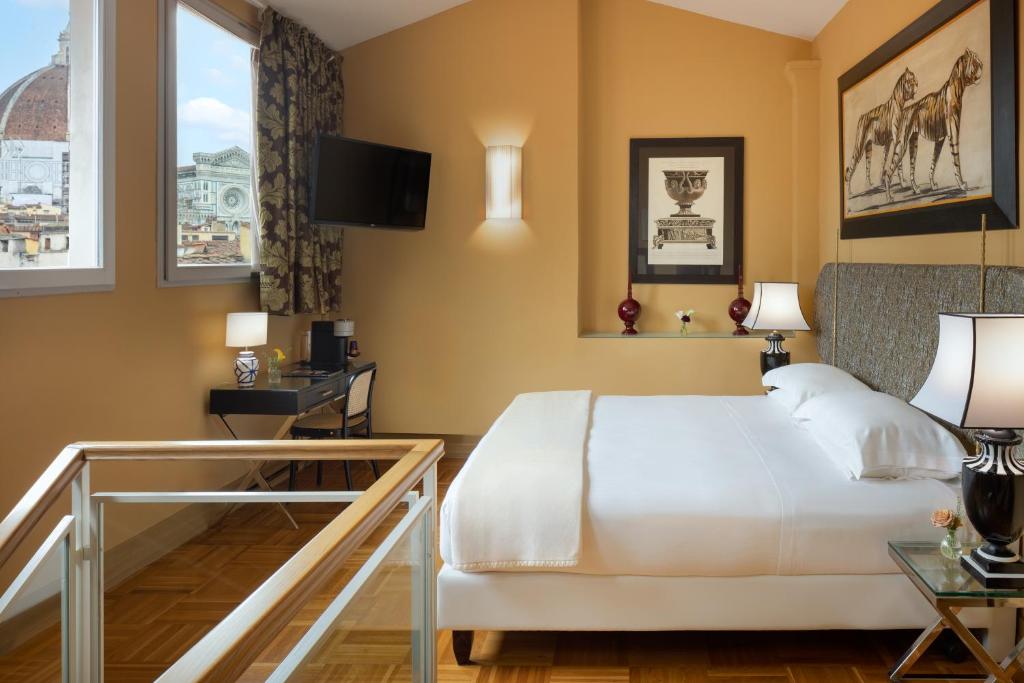 
Suite with City View
