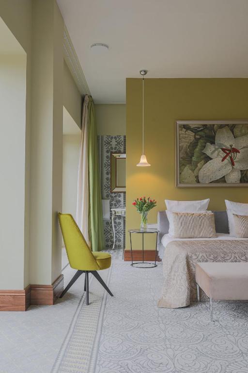 Harmony Park Hotel & SPA - Emerald Deluxe Double Room With SPA Access