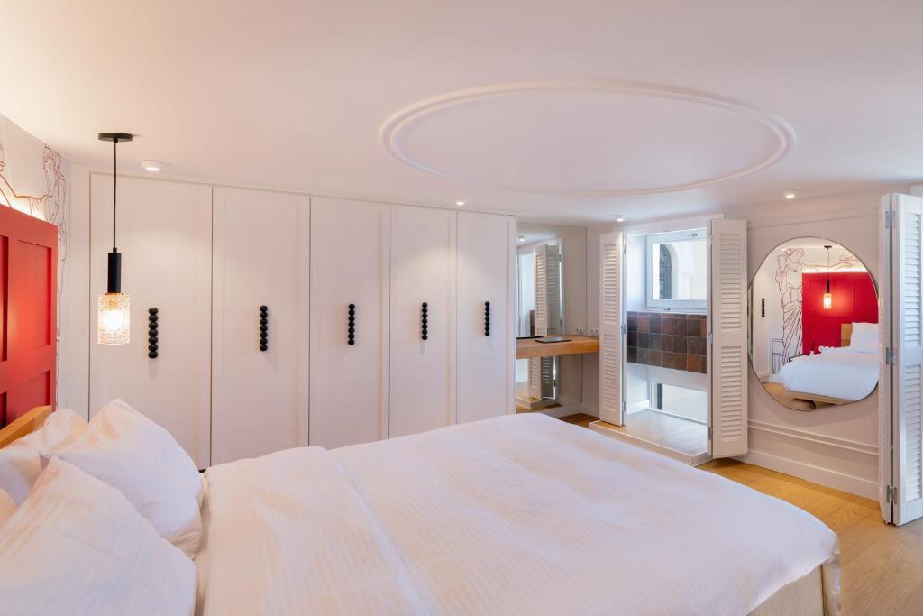 Agora Suites 5