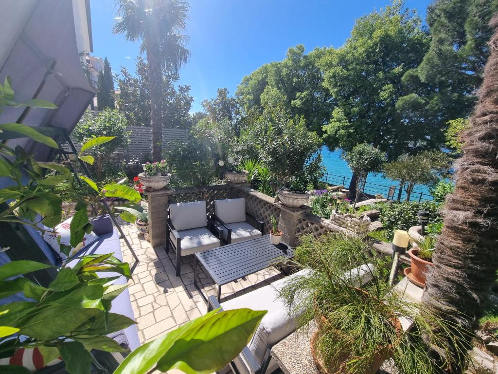 LJUBO M Apartment on great location, 10 m from the beach
