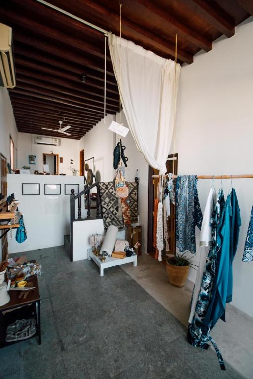 Foto Masqaţ's asuva majutusasutuse Salaam Space galeriist