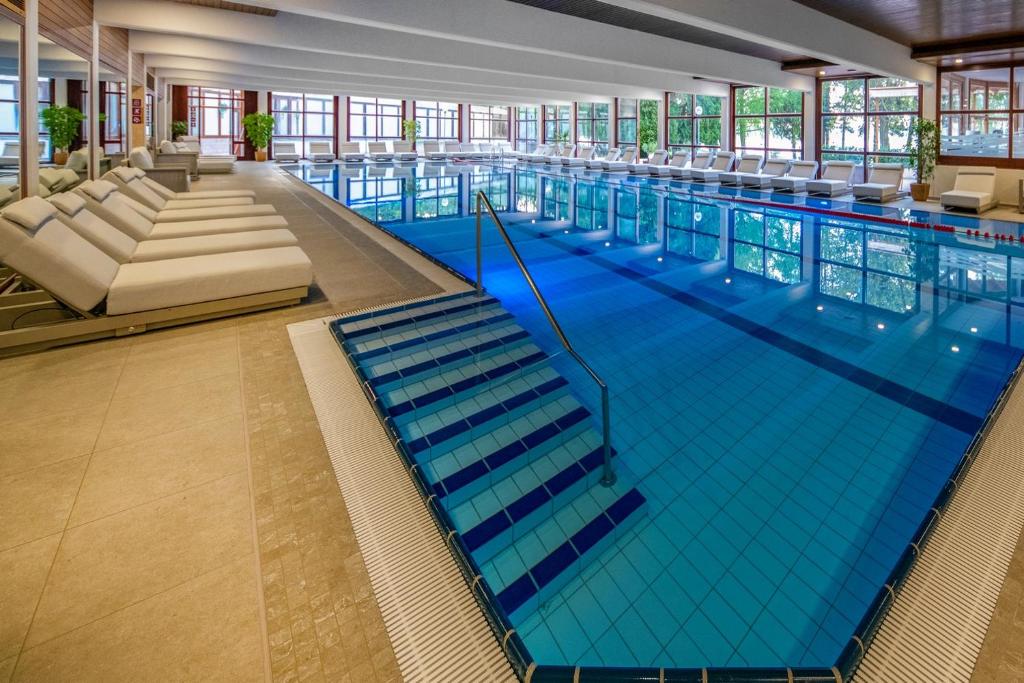 Bazén v ubytování Hotel Club Tihany nebo v jeho okolí