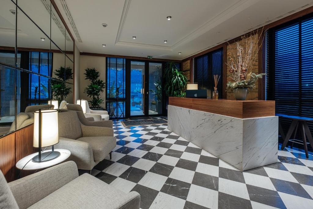 Posezení v ubytování Boutique Hotel Porto Palace