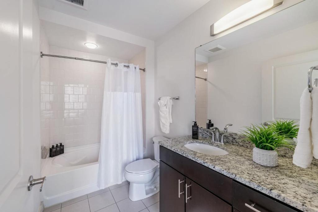 Luxurious Skyhouse Uptown Apartments in Charlotte North Carolina - Appartement De Deux Chambres