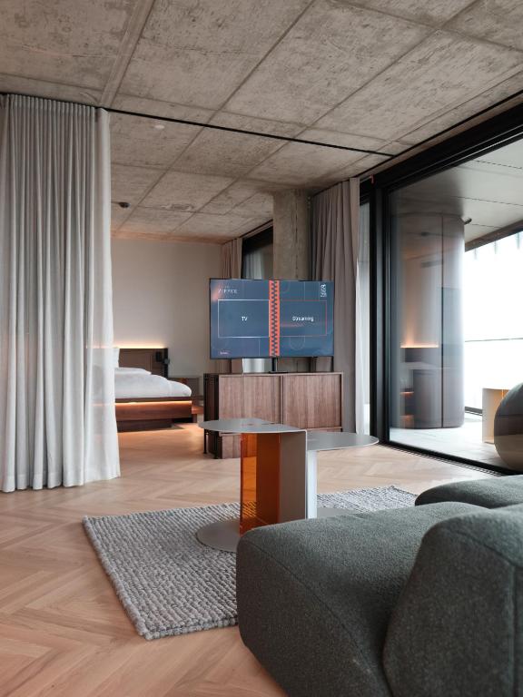 The Zipper Hotel und Apartments - Resim 8