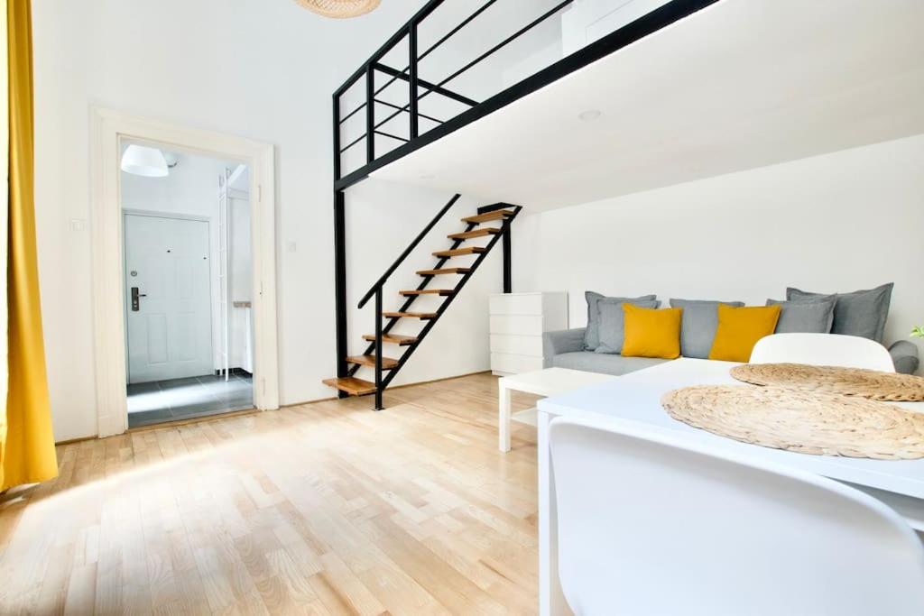 Standard Apartment by Hi5 - Wesselenyi str. Studio 1077 Budapest, Wesselényi utca 37 kép - 1