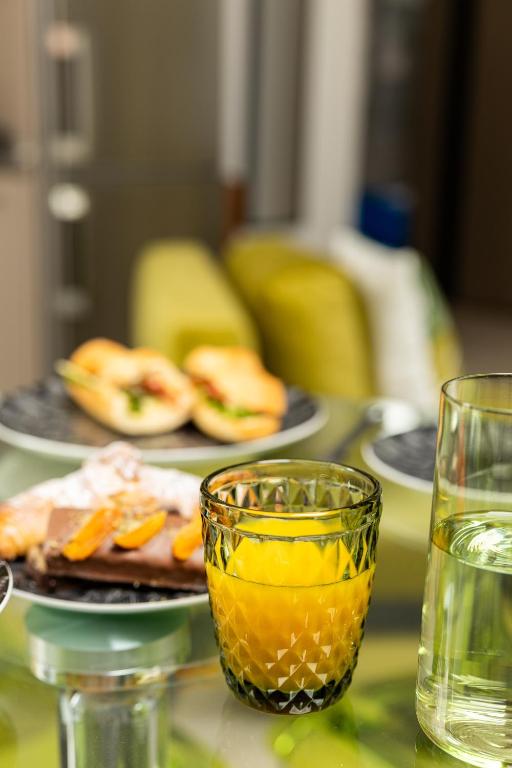 Velvet Luxury Apartments near the City Center by BiNoBi! - 13