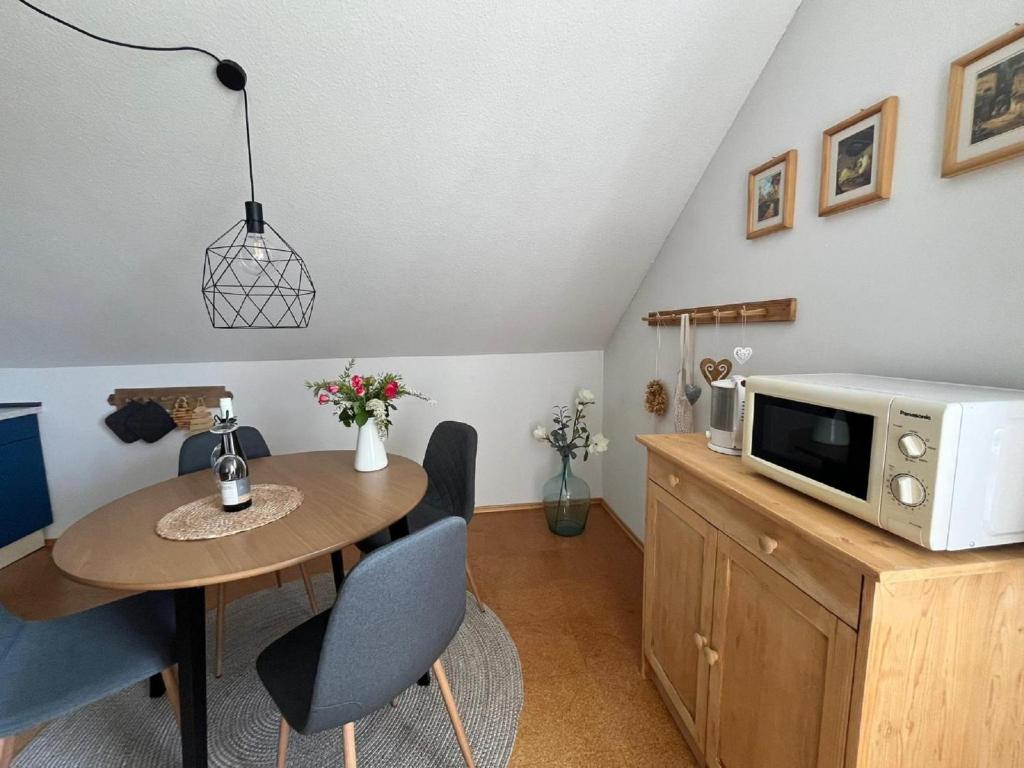 Kuchyň nebo kuchyňský kout v ubytování Ferienwohnung Pfadenhauer