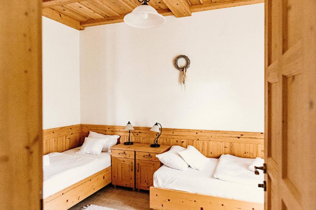 Kakukk Vendéglő Panzió - Chambre Jumelle Avec Vue Sur Le Jardin