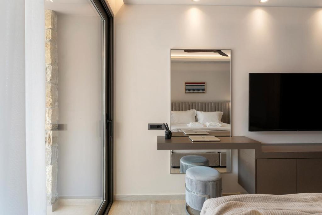 Ennea Muses Rooms and Suites - Resim 22