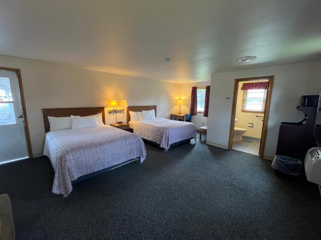 Bay Motel photo