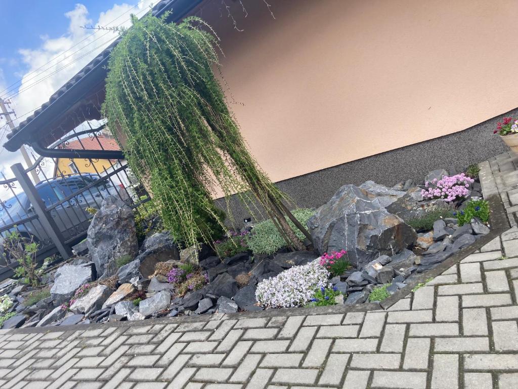 Fotografie z fotogalerie ubytování Hospůdka a Ubytování U Mitucha v destinaci Å½enklava