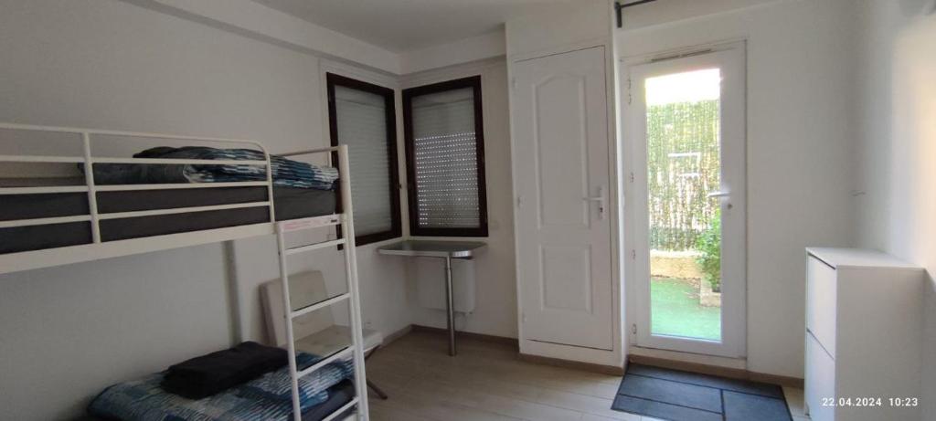 Fotografie z fotogalerie ubytování Hôtel Triotel v destinaci La Valette-du-Var