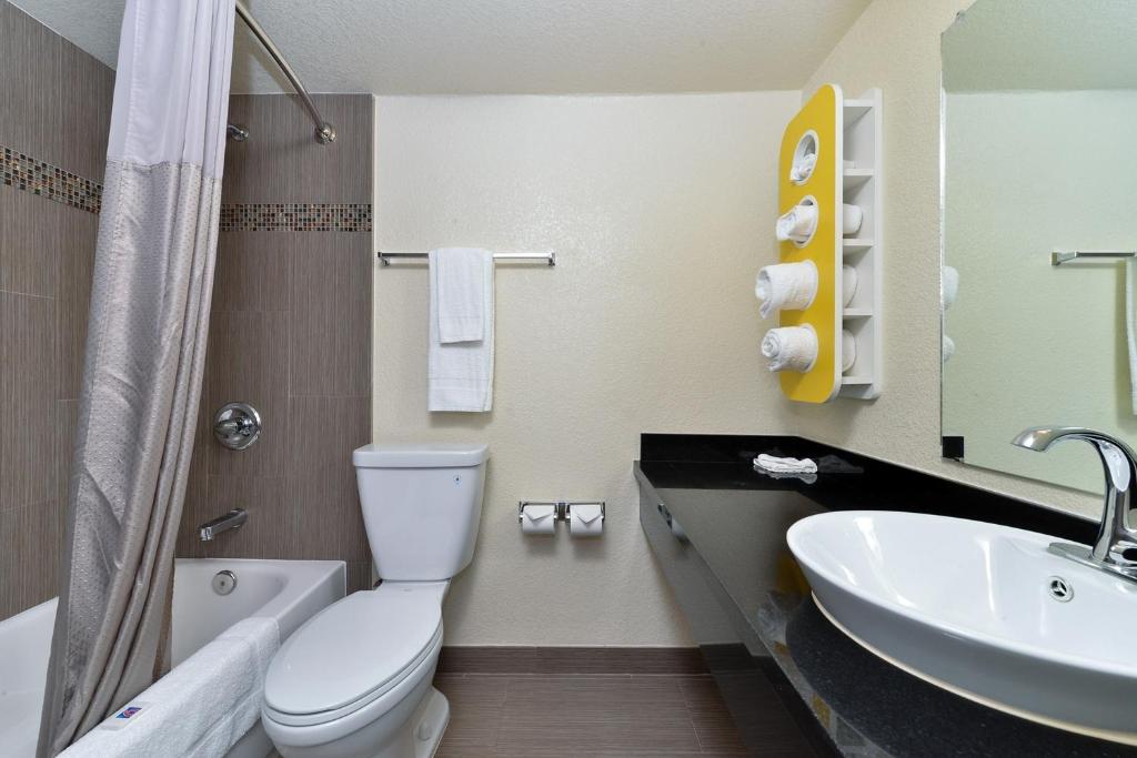Days Inn by Wyndham Brawley - Chambre Lit King-Size - Non-Fumeurs