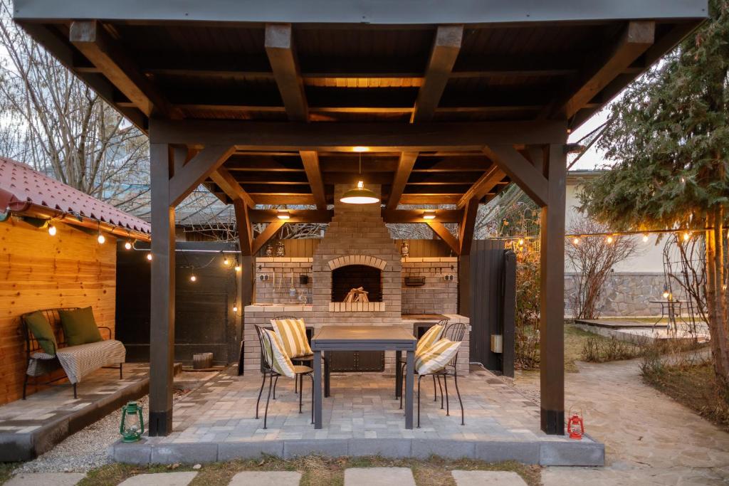 Patio nebo venkovní prostory v ubytování Zaivan Retreat
